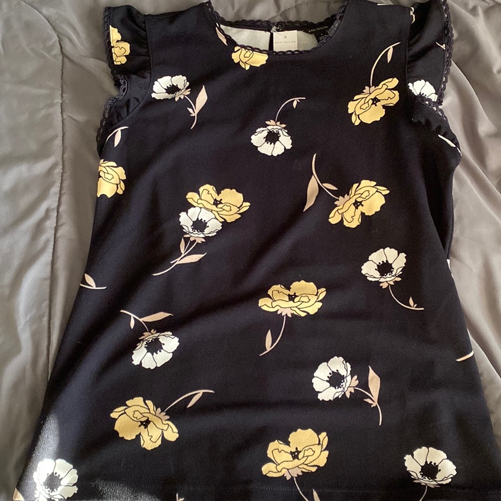 Women's Black Floral Ruffle Sleeve Top - Yellow & White Floral